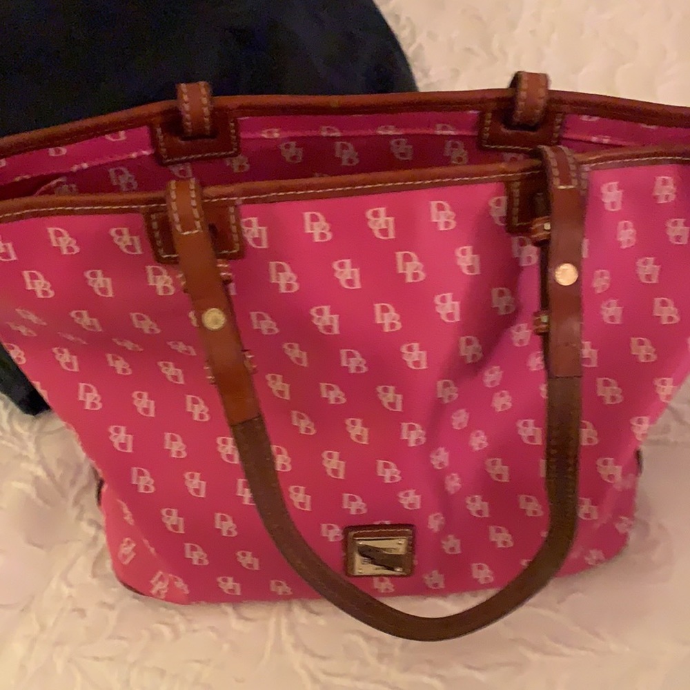 Dooney&bourke
